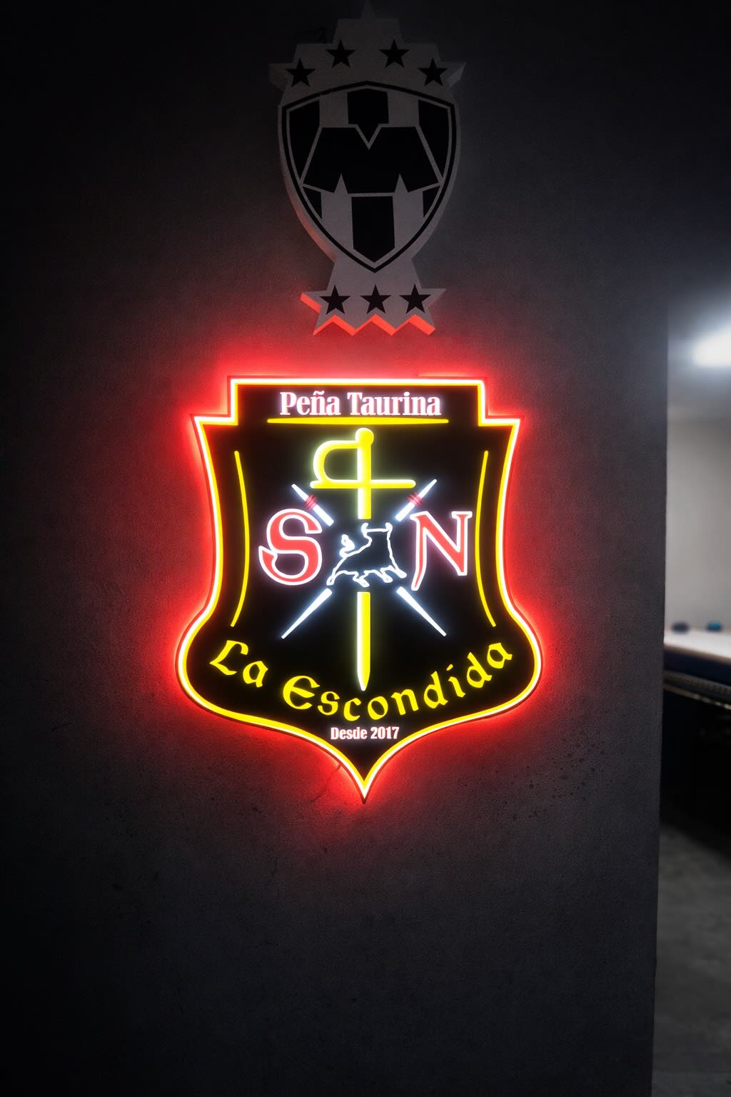 Anuncios luminosos en Monterrey para fachadas y corporativos