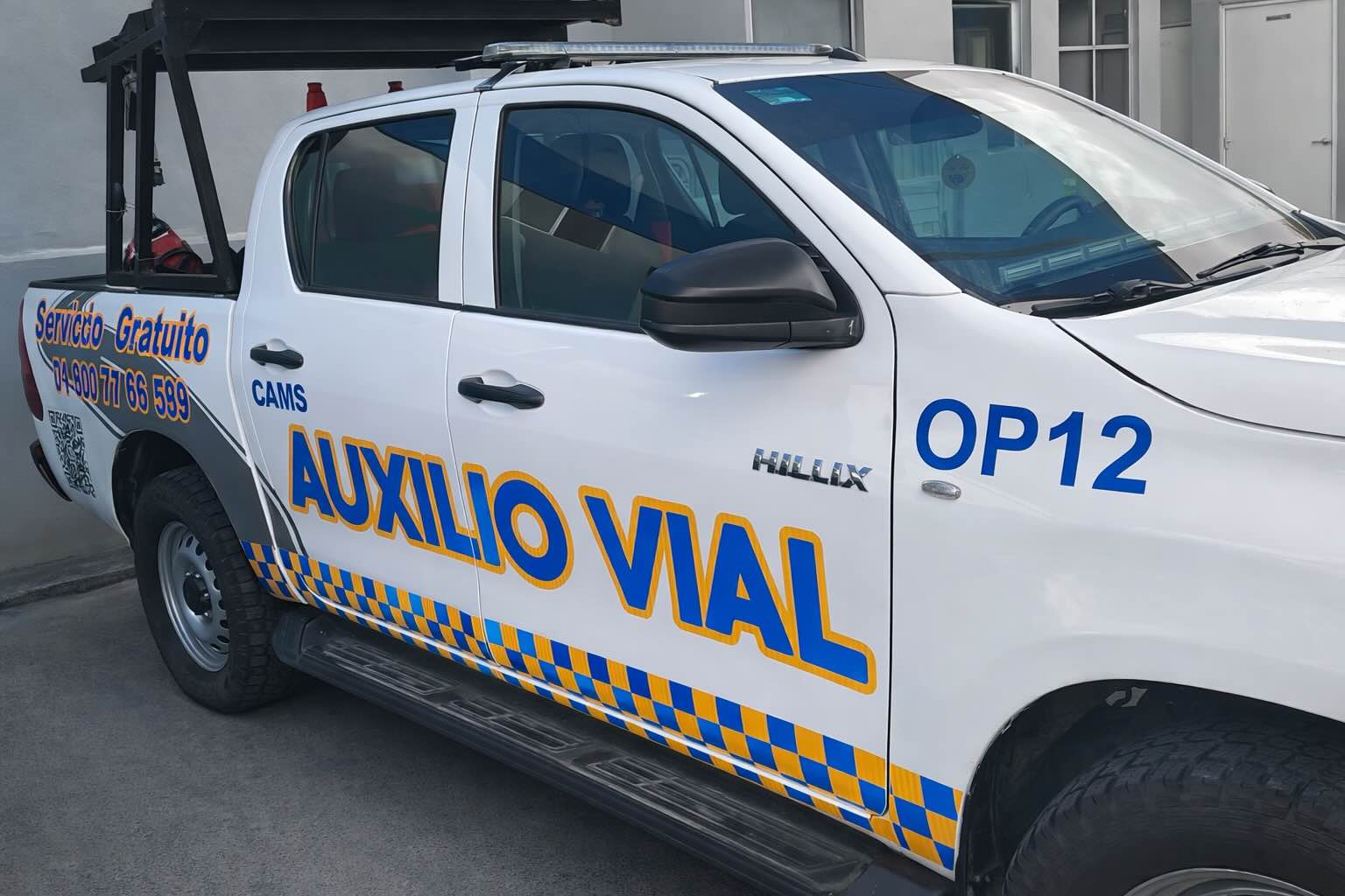 Rotulación vehicular para camionetas de servicio en Monterrey